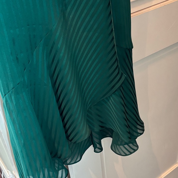 Bardot Deep Green Long Sleeve Dress - Picture 4 of 6